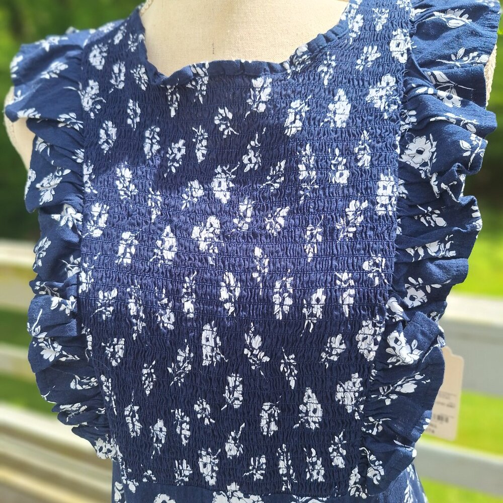 Cute, capped sleeve dress by St. John's Bay Size Small NWT - Picture 2 of 9